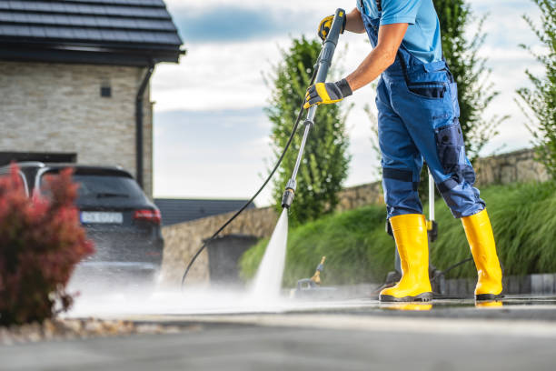 Best Parking Lot and Garage Cleaning  in St Hedwig, TX